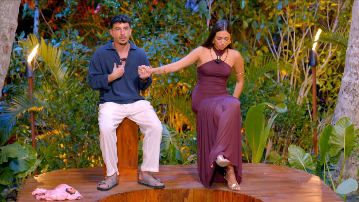Juanpi y Mara en la hoguera de 'La isla de las tentaciones 11'