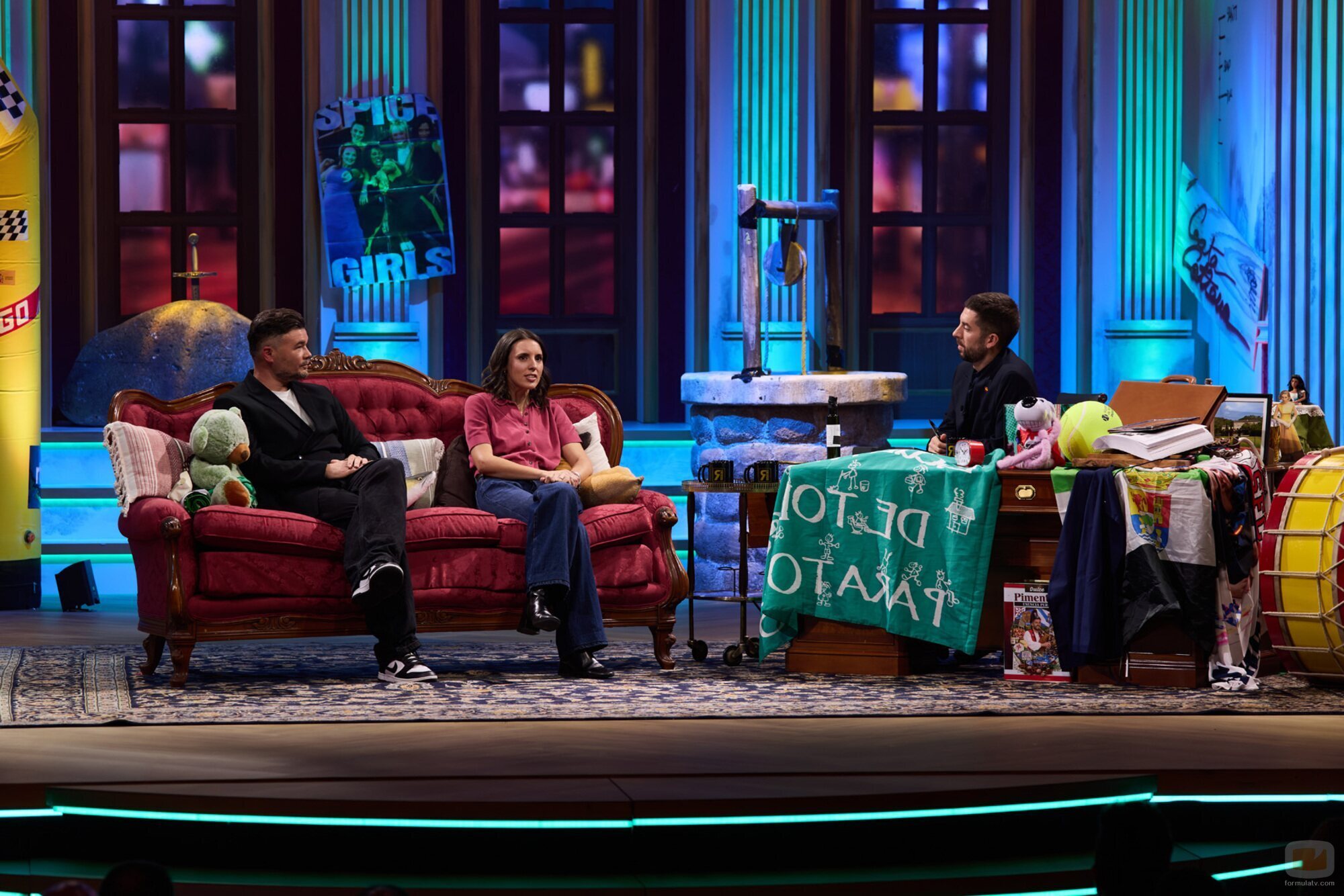 El plató de 'La revuelta' con Gabriel Rufián e Irene Montero