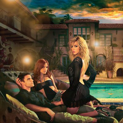 Katie Cassidy, Colin Egglesfield y Ashlee Simpson en una promo