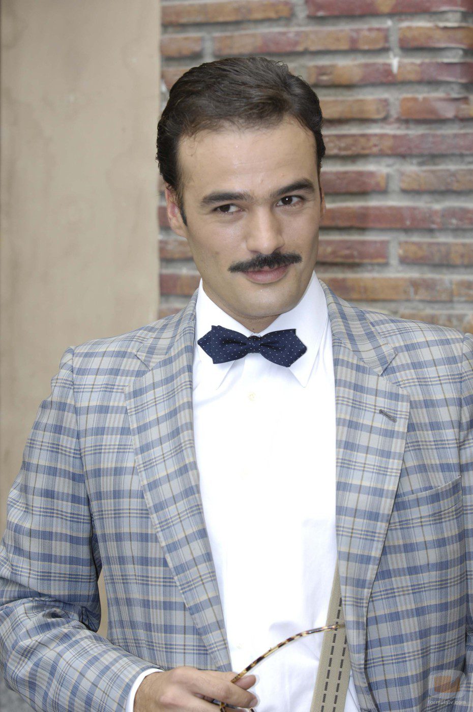 Liberto Rabal es Adolfo Carmona