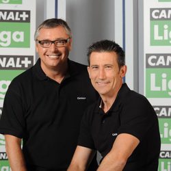 Michael Robinson y Carlos Martínez son comentaristas de Canal+