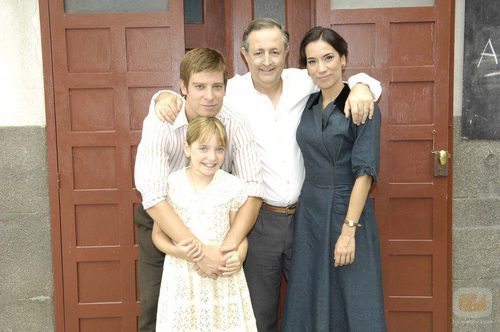 La familia del Asturiano en 'Amar en tiempos revueltos'