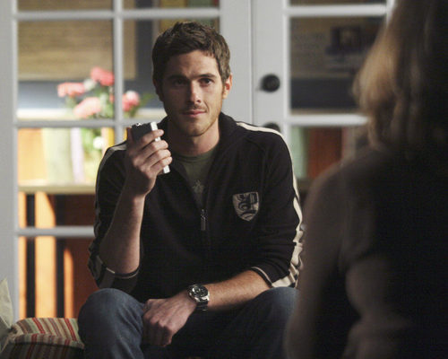 Dave Annable interpreta a Justin Walker en 'Cinco hermanos'