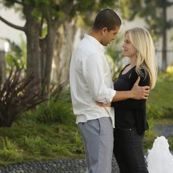 Emily Procter y Adam Rodriguez en la temporada 7 de 'CSI: Miami'