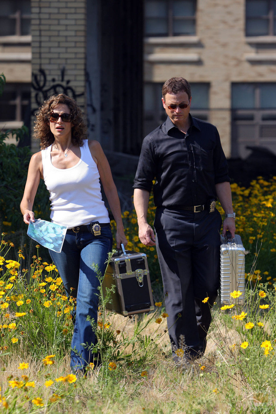 Melina Kanakaredes y Gary Sinise en 'Veritas', de 'CSI: NY'