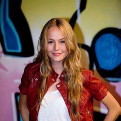 Esmeralda Moya posa sonriente en una rueda de prensa