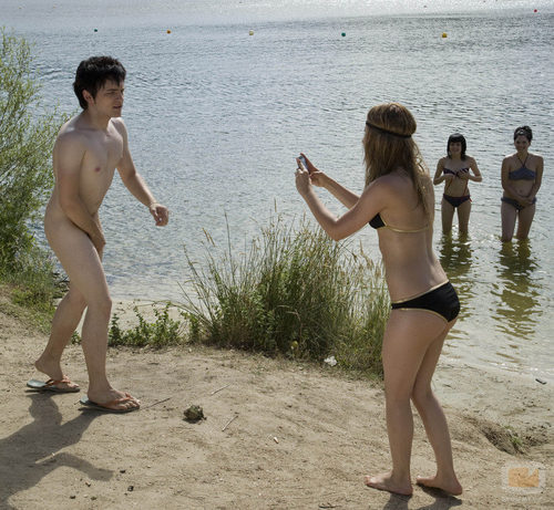 Ruth fotografía a Gorka sin ropa