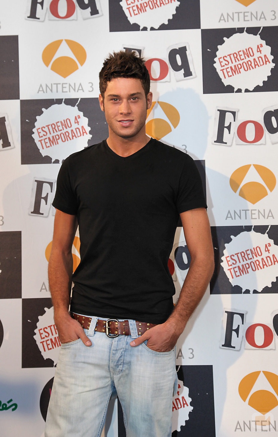 José Álvarez en la premiére de 'Física o Química'