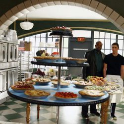 Lee Pace hace tartas en 'Pushing daisies'