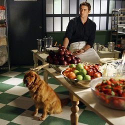 Lee Pace en la cocina