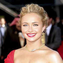  Hayden Panettiere es Claire en 'Heroes'