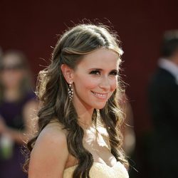 Jennifer Love Hewitt en los Premios Emmy 2009