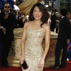 Sandra Oh de dorado en los Emmy 2009