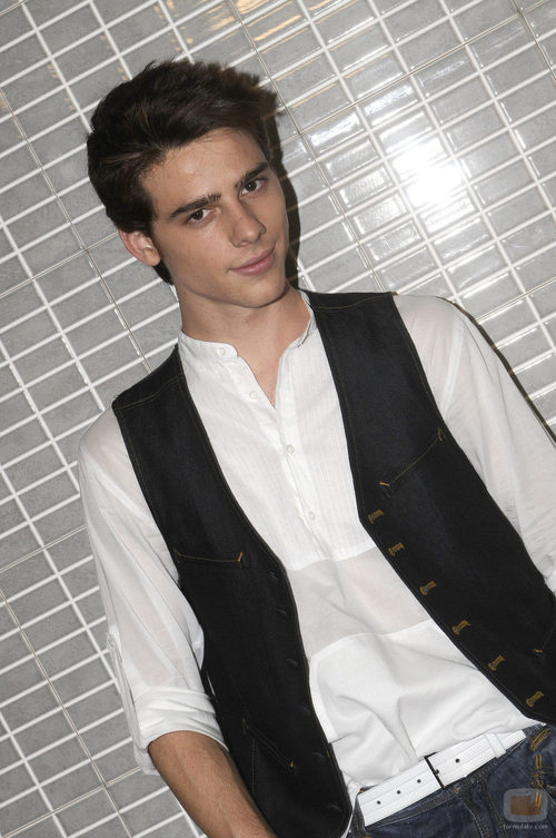 Óscar Sinela es Quino en 'Física o química'