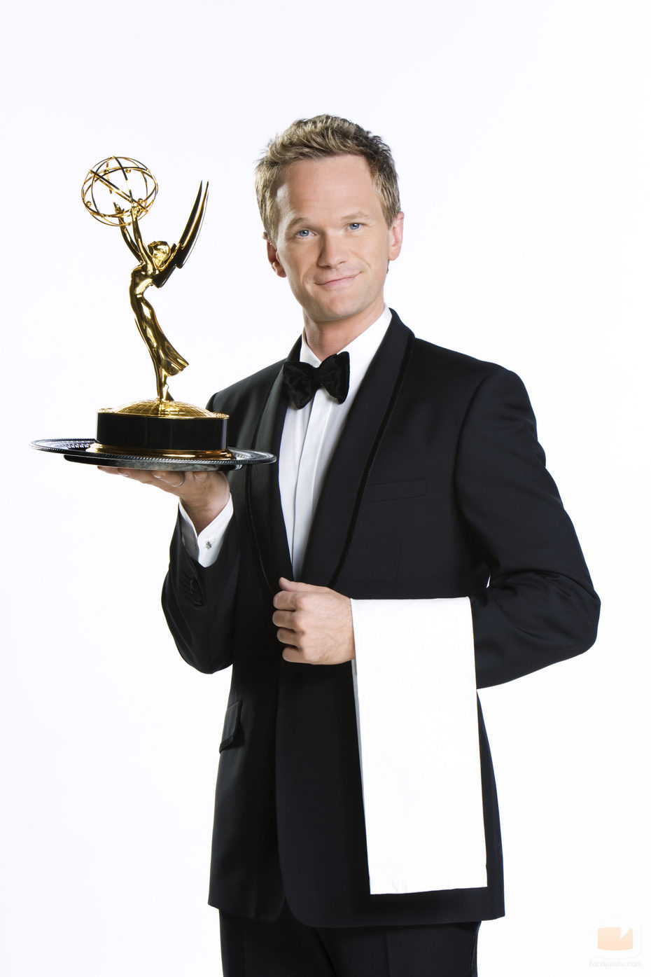 Neil Patrick Harris presnetando los Emmy 2009