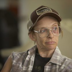 Toni Collette es Buck