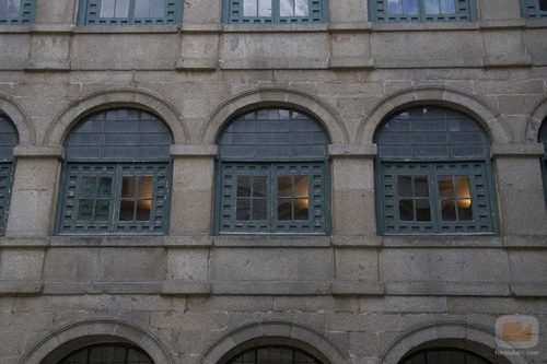 Ventanas del patio del centro San Severo