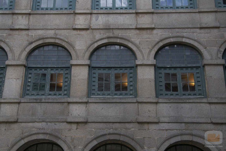 Ventanas del patio del centro San Severo