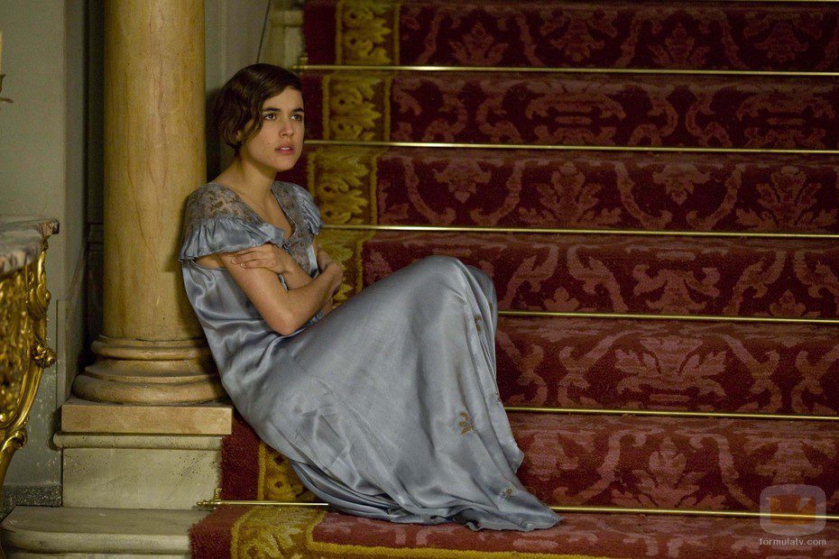 Victoria (Adriana Ugarte)