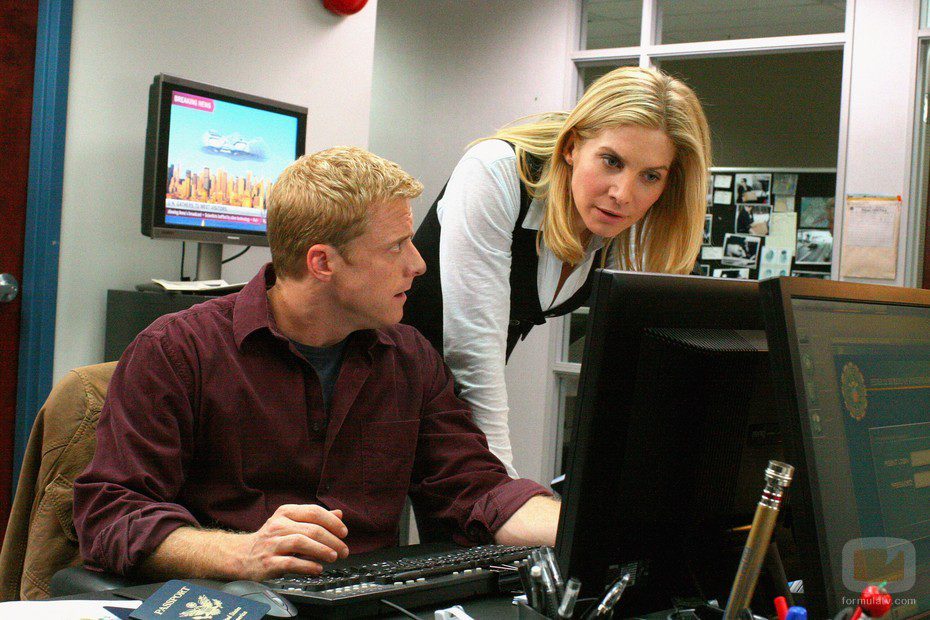 Elizabeth Mitchell en 'V'
