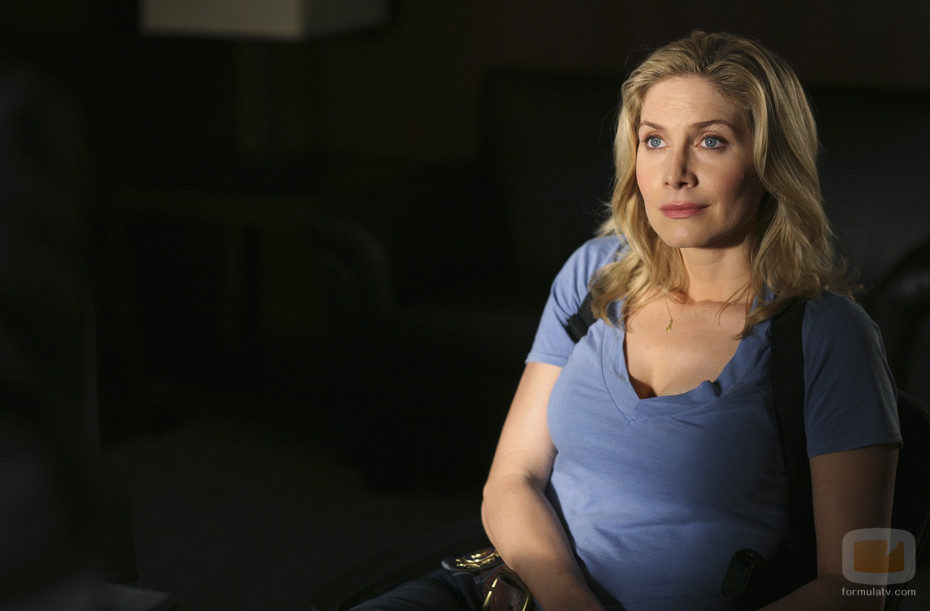 Elizabeth Mitchell en There Is No Normal Anymore