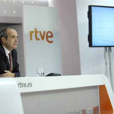 Dimite Luis Fernández