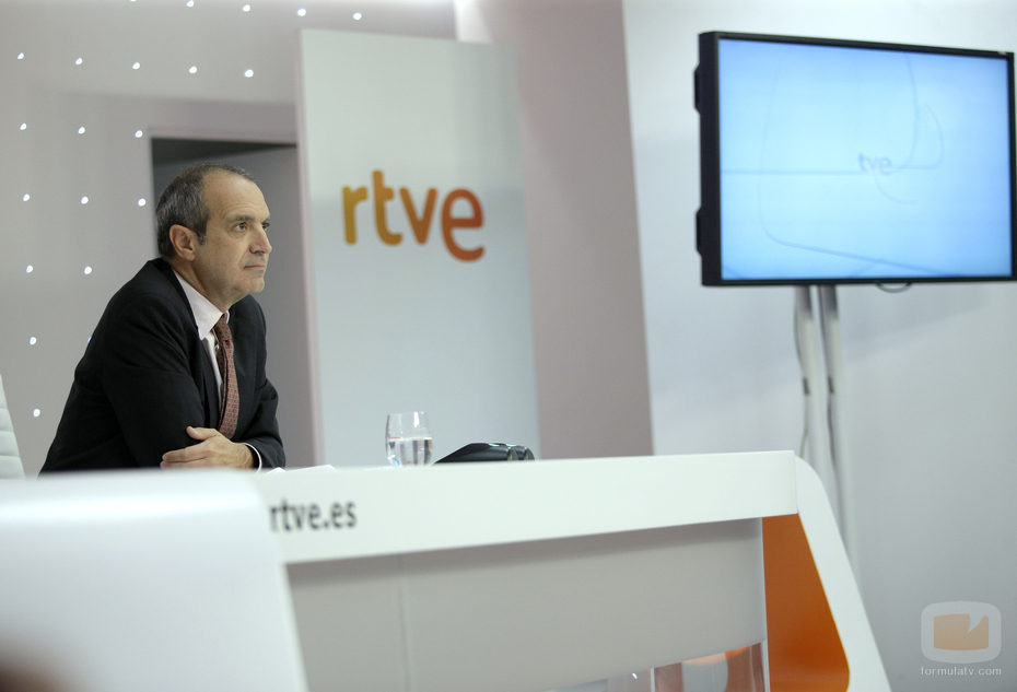 Dimite Luis Fernández