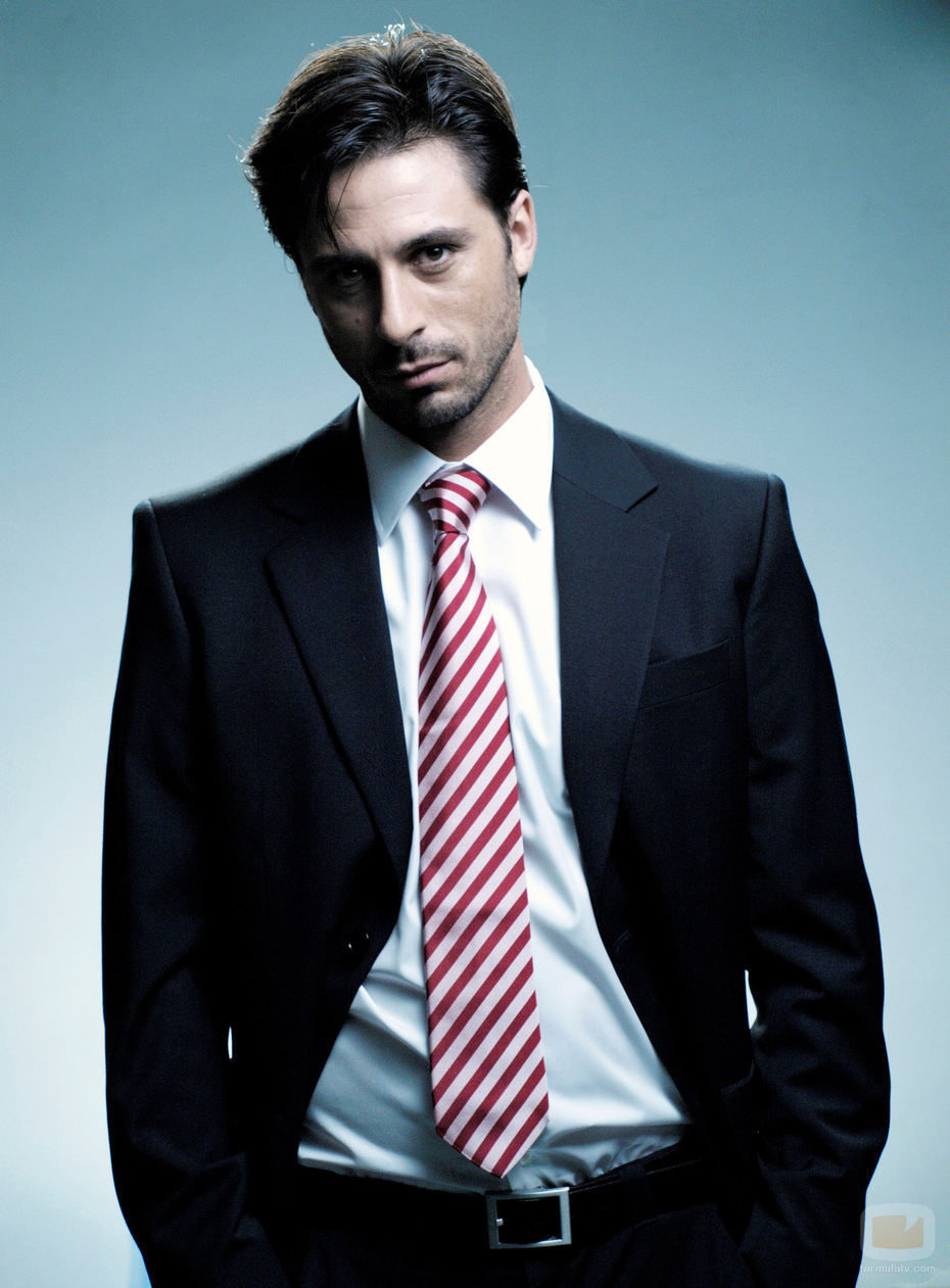 Hugo Silva da vida a Diego