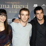 Ángela Moreno (Ana), Ramón Pujol (Ernesto) y Gonzalo Kindelán (Raúl)