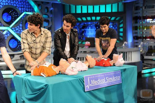 Primeros auxilios con los Jonas Brothers