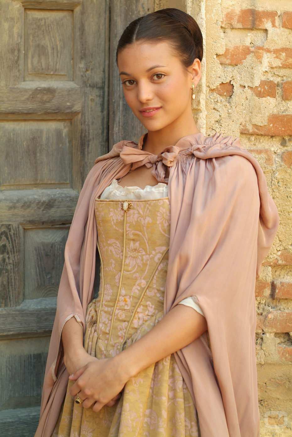 Elisa Mouliaá en 'Águila Roja'