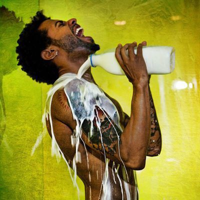 Sergio Alcover y su baño de leche