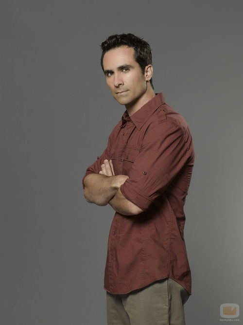 Nestor Carbonell es Richard Alpert