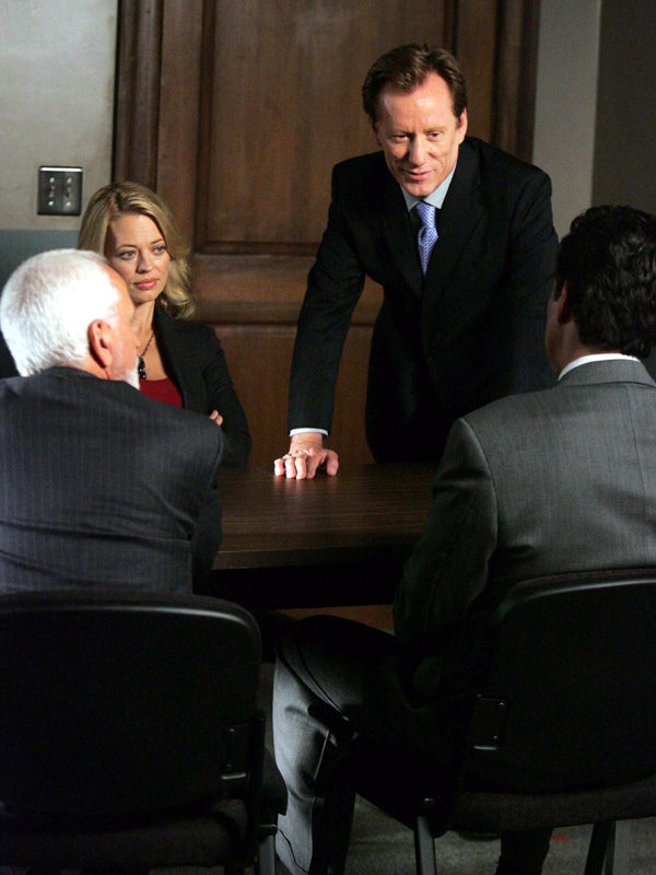 El abogado Shark con unos clientes