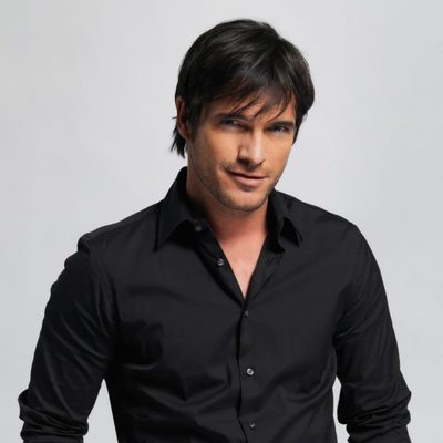 Marco de Paula en la serie 'Valientes'