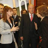 Gloria Lomana charla con Doña Sofía