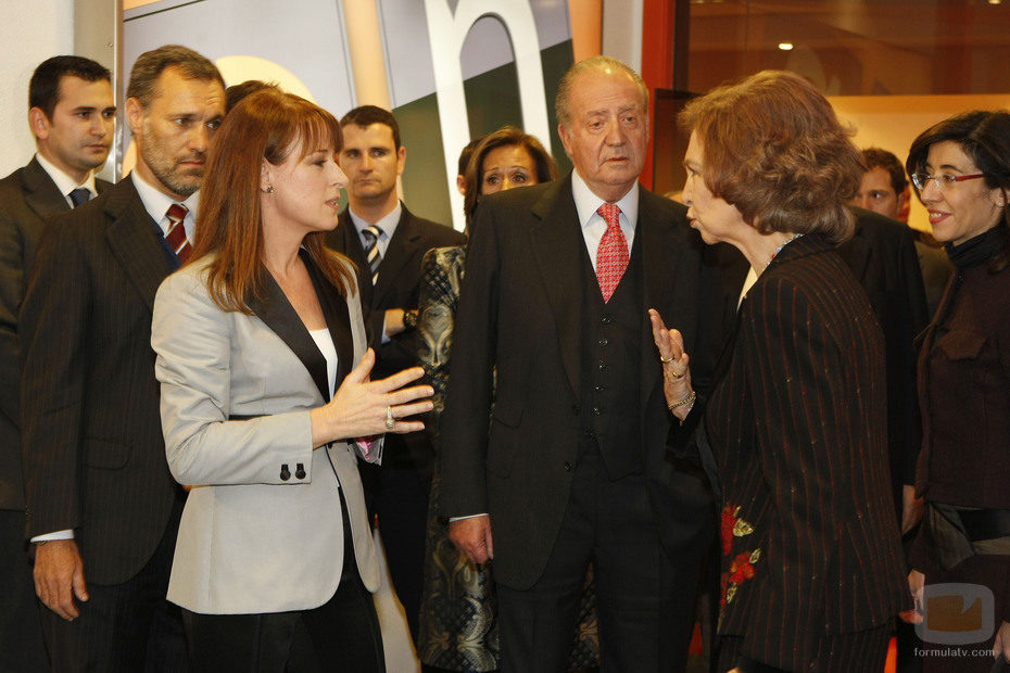 Gloria Lomana charla con Doña Sofía