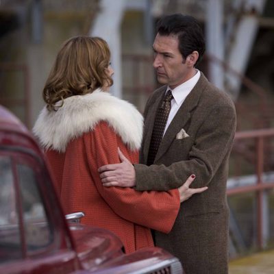 Ginés García Millán junto a Ana Otero en 'Alta traición'
