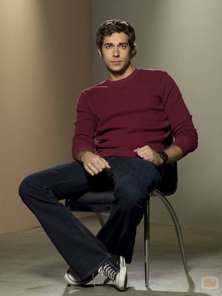 Zachary Levi