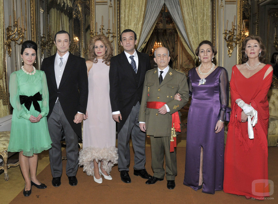 Chichina, Marqués de Villaverde, Carmen M. Bordiú, Alfonso de Borbón, Franco, Carmen Polo y Emmanuela Dampierre 