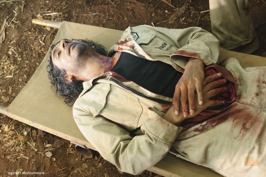Sayid se debate entre la vida y la muerte en 'Lost'