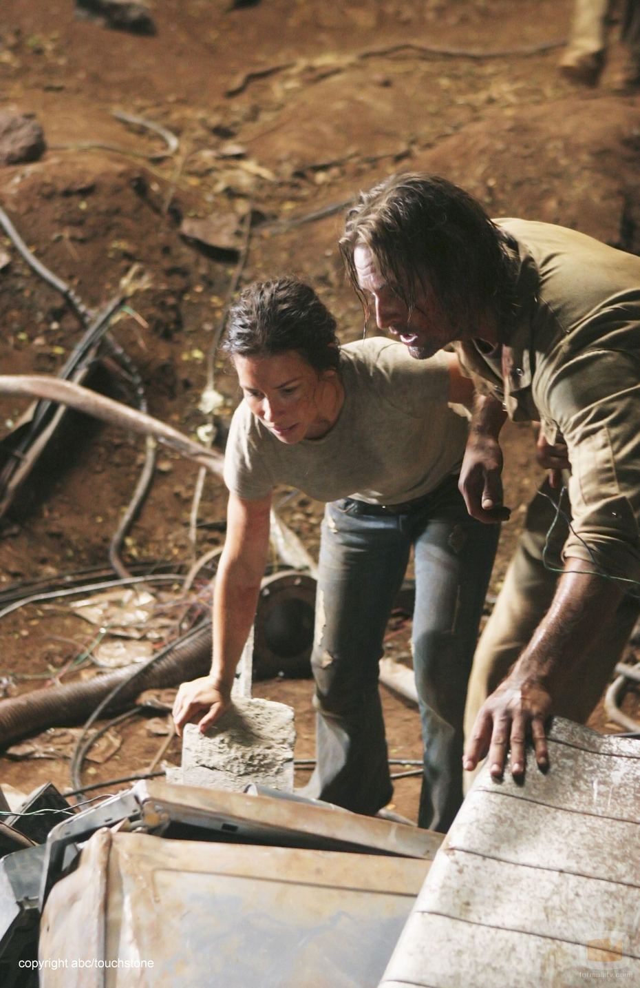 Sawyer y Kate buscan a Juliet