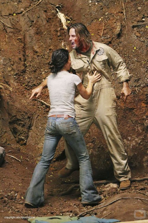 Sawyer le grita a Jack