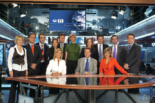 Fotografía del equipo de 'Antena 3 Noticias'