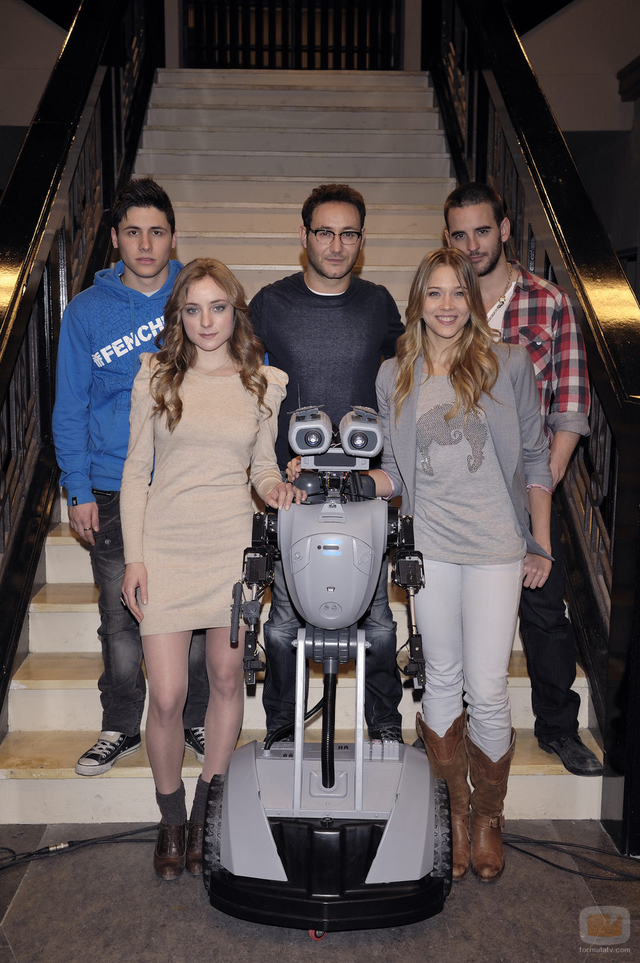 Los becarios de San Antonio junto a Win-E