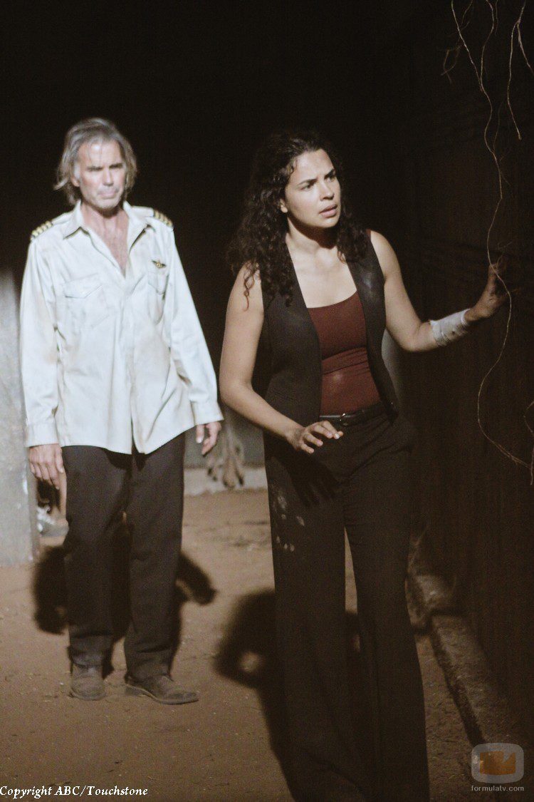 Lapidos e Ilana en 'Sundown'