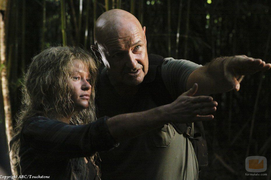 'Locke' le muestra el camino del Templo a Claire