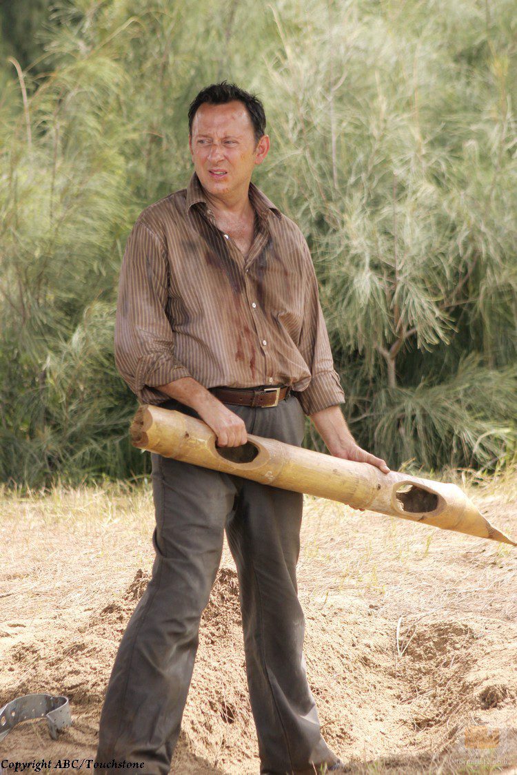 Ben Linus cava su tumba en 'Dr Linus'