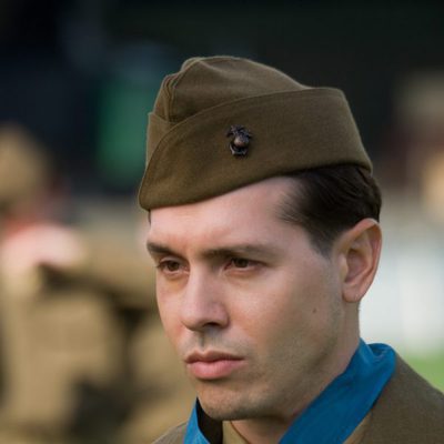 John Bashlone es condecorado