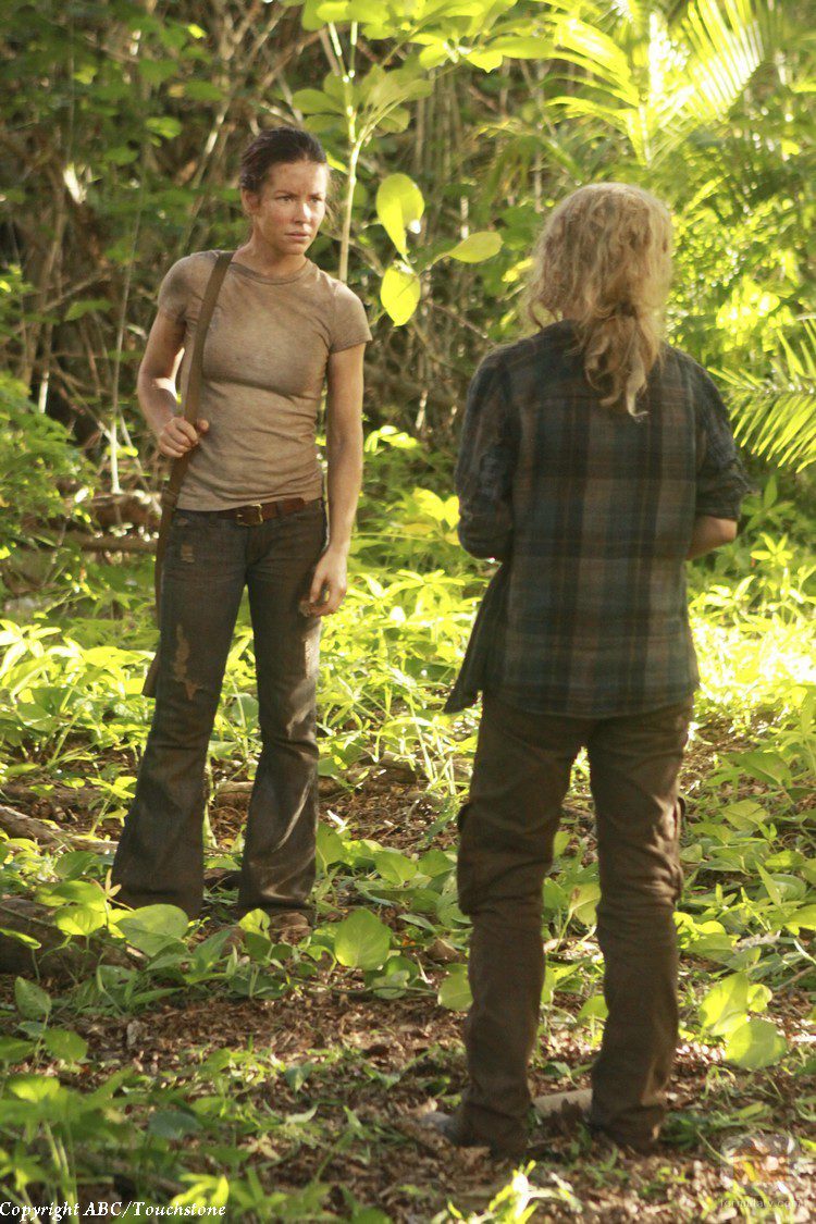 Kate habla con Claire